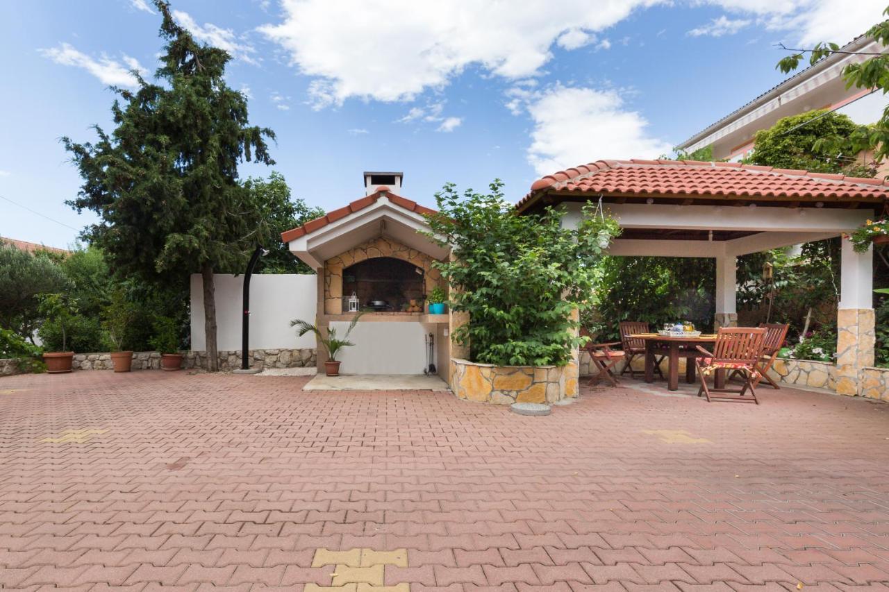 Apartments By The Sea Simuni, Pag - 4083 Kolan Esterno foto