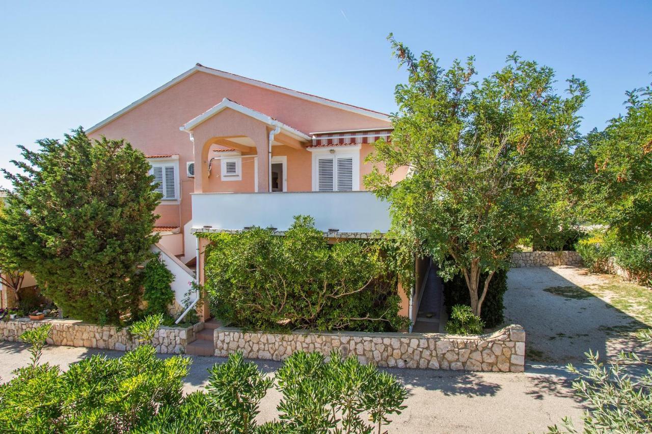 Apartments By The Sea Simuni, Pag - 4083 Kolan Esterno foto