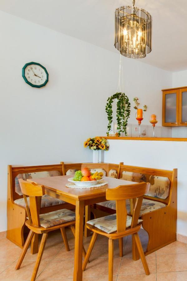 Apartments By The Sea Simuni, Pag - 4083 Kolan Esterno foto